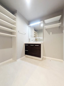 リヴァソーレ 301号-7