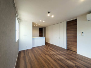 リヴァソーレ 302号-3