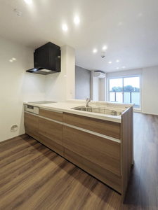 リヴァソーレ 305号-4