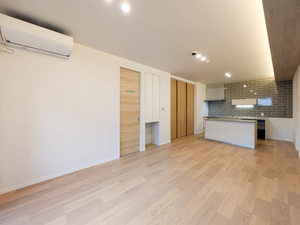 ロスマリーノ　東川口 101号-2