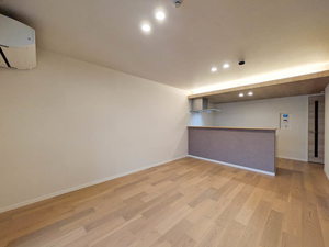 ロスマリーノ　東川口 201号-3