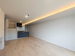 ロスマリーノ　東川口 302号-3