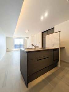 ロスマリーノ　東川口 302号-8