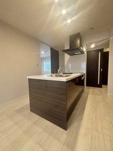 シャーメゾン　フローラ 303号-4