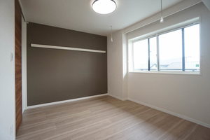 アピオン 305号-8