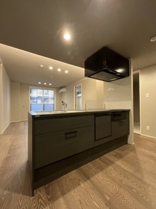 ロイヤルクレッセント 202号-4