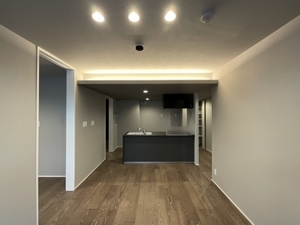 ロイヤルクレッセント 203号-2