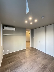 ロイヤルクレッセント 205号-5