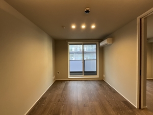 ロイヤルクレッセント 303号-3