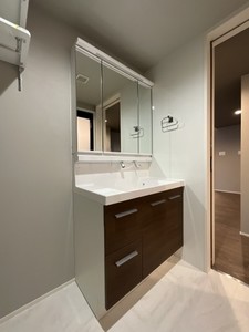 ロイヤルクレッセント 303号-8