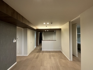 メゾン フォレスト 芝 302号-2