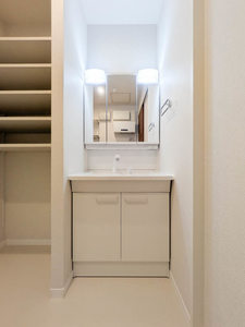 グランコート浦和 305号-6