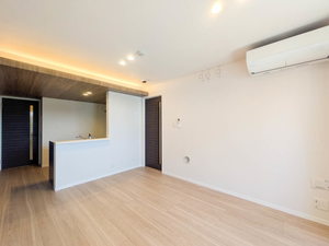 プレミアメゾン戸田 205号-2