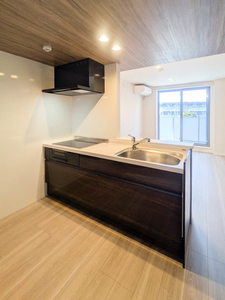 プレミアメゾン戸田 205号-4