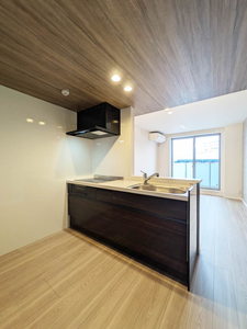 プレミアメゾン戸田 305号-4