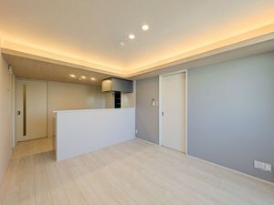 シャーメゾンステージ浦和常盤 402号-2