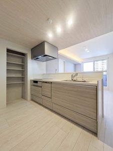 シャーメゾンステージ浦和常盤 402号-4