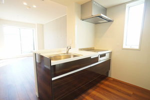 リラフォート飯塚 301号-4