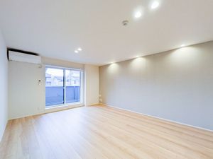 アベニールテラス浦和美園 205号-2