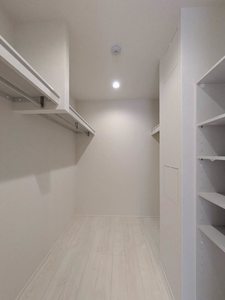 アベニールテラス浦和美園 301号-6