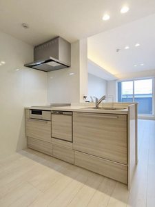 アベニールテラス浦和美園 303号-4
