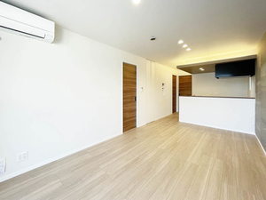 エム　フラット 202号-2