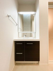 プリムベール岸町 302号-5