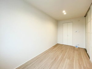 プリムベール岸町 302号-8