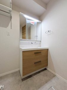 ラヴィエール浦和元町 102号-8