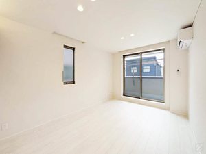 ラフィネ東川口 203号-4