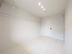 ラフィネ東川口 203号-9