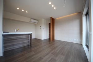 クレスティーク 102号-3