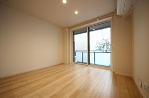 レオナ　イースト 101号-2