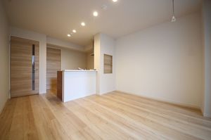 レオナ　イースト 101号-3