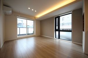 レオナ　イースト 301号-3