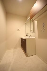 レオナ　イースト 406号-9