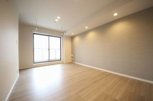 シャーメゾン　フィオーレ　ルナ 301号-3