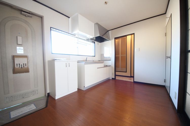 ホワイト　ハイツ 206号-2