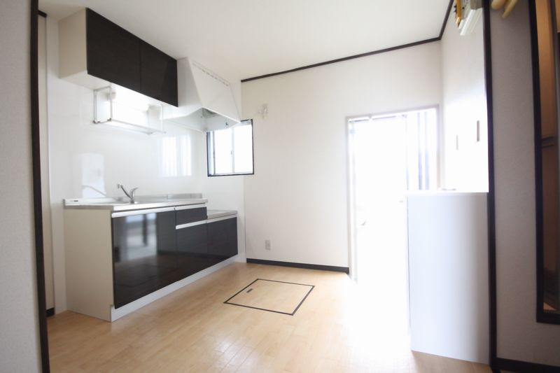 メゾンしろばらＢ 101号-7