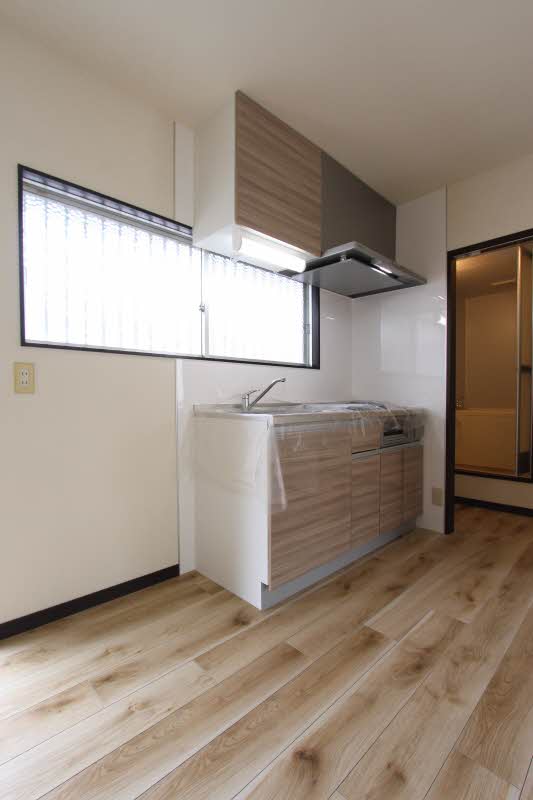 ハイツ　プラネット 102号-4