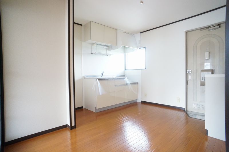 タウニー 細井 201号-6