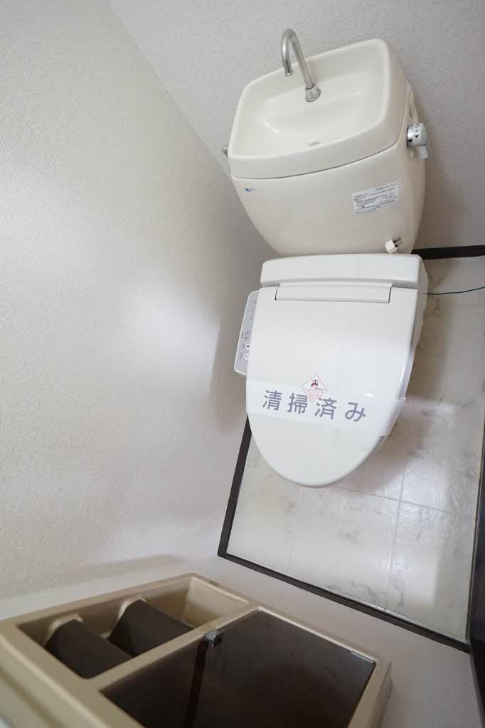 タウニー　秀　Ａ 102号-8