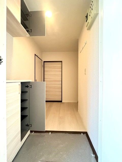 メゾンドネージュ 2号館 201号-3