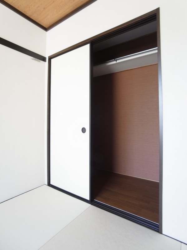 クラウン　エステート 201号-5