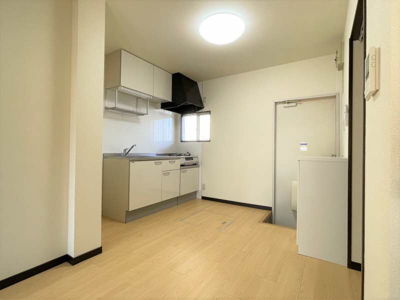 ハイツ　スズキ 102号-4