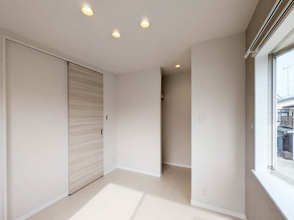 ハイネス旭 201号-4