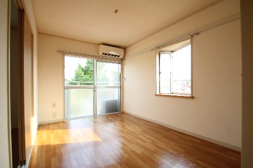 リバーサイド 弥栄 202号-2