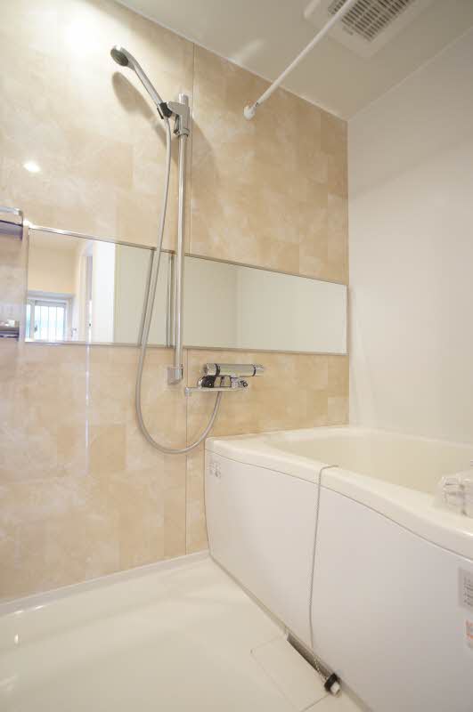 エーデルハイムハマノ A 102号-8