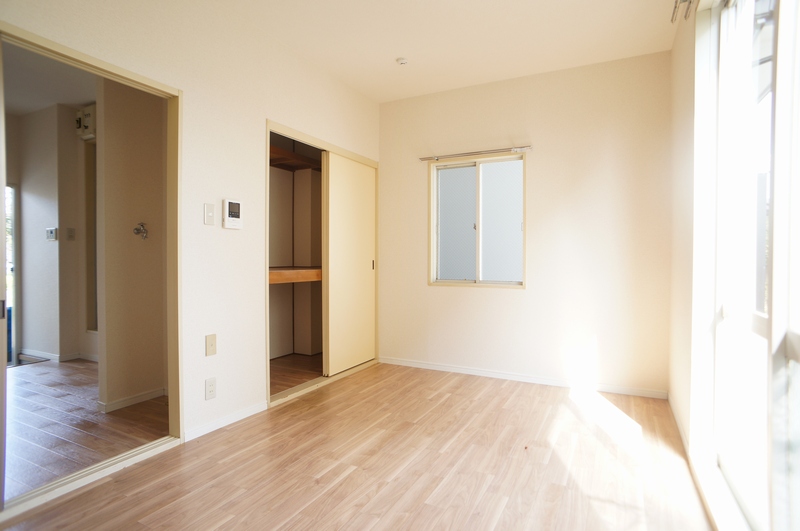 Ｃｏｕｒｔ　Ｖｉｌｌａｇｅ 101号-11