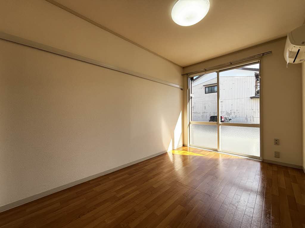 コスモ ハイツ 105号-2